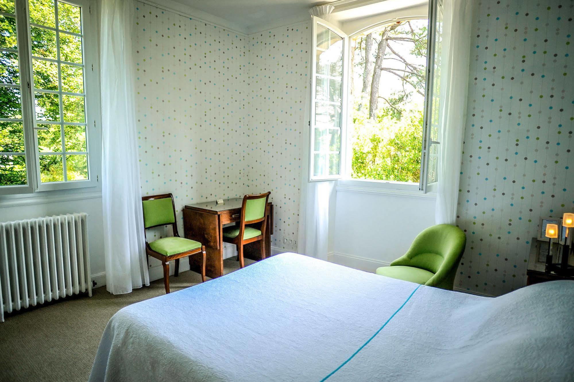 Hotel Les Goelands Saint-Jean-de-Luz Bagian luar foto