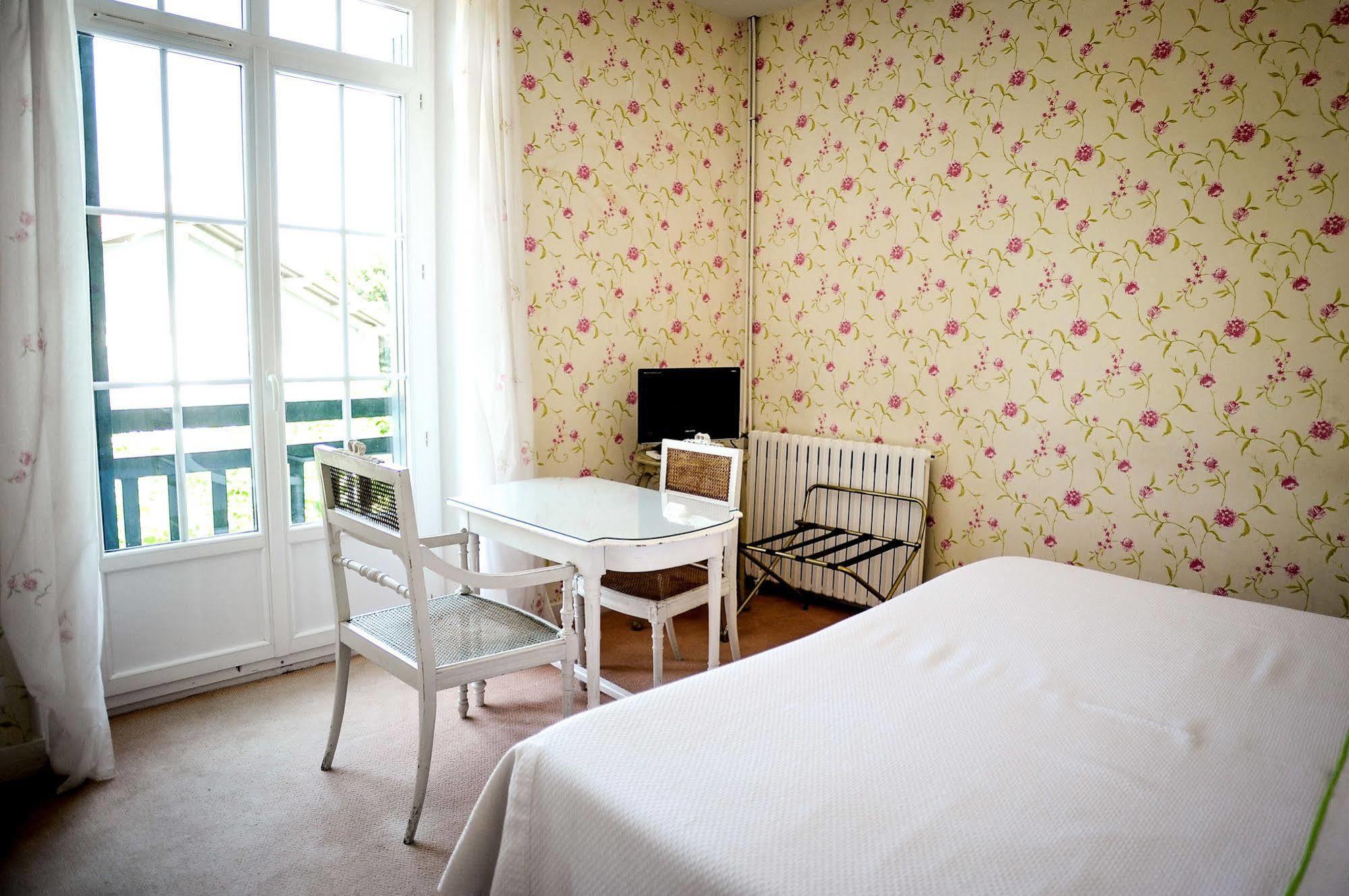 Hotel Les Goelands Saint-Jean-de-Luz Bagian luar foto