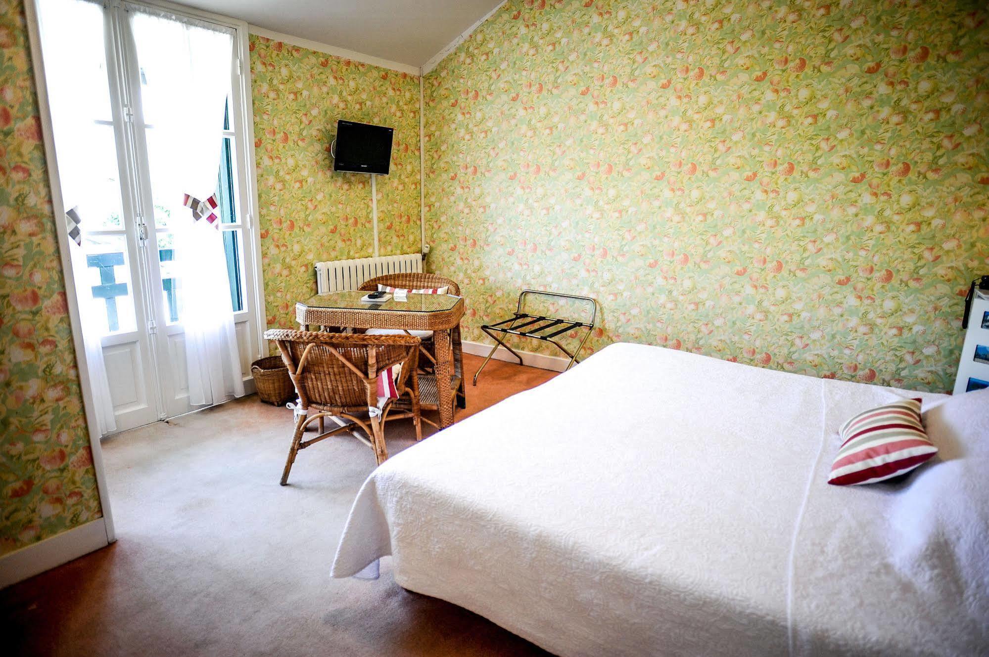 Hotel Les Goelands Saint-Jean-de-Luz Bagian luar foto